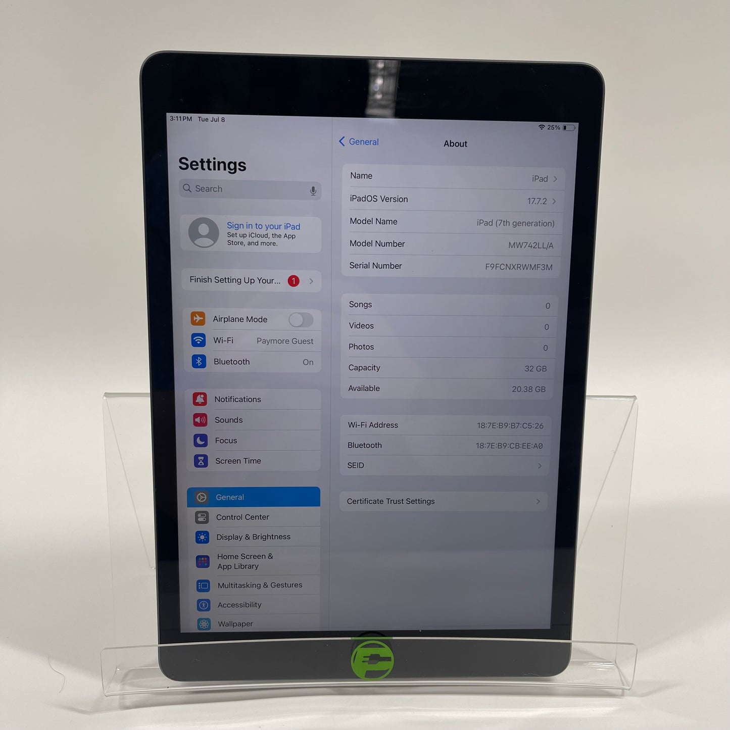 WiFi Only Apple iPad 7th Gen 32GB 17.7.2 SPACE GRAY MW742LL/A