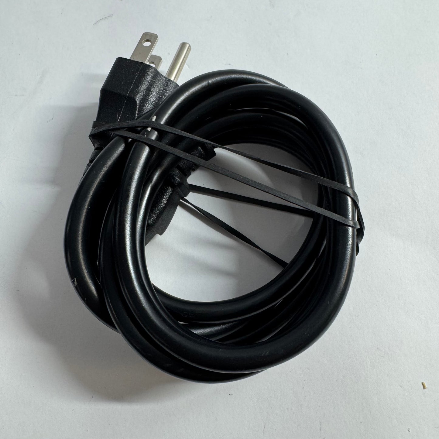 HYTE H5 Flow i7-14700F 4.20GHz 32GB RAM 2TB SSD ZOTAC GeForce RTX 4070